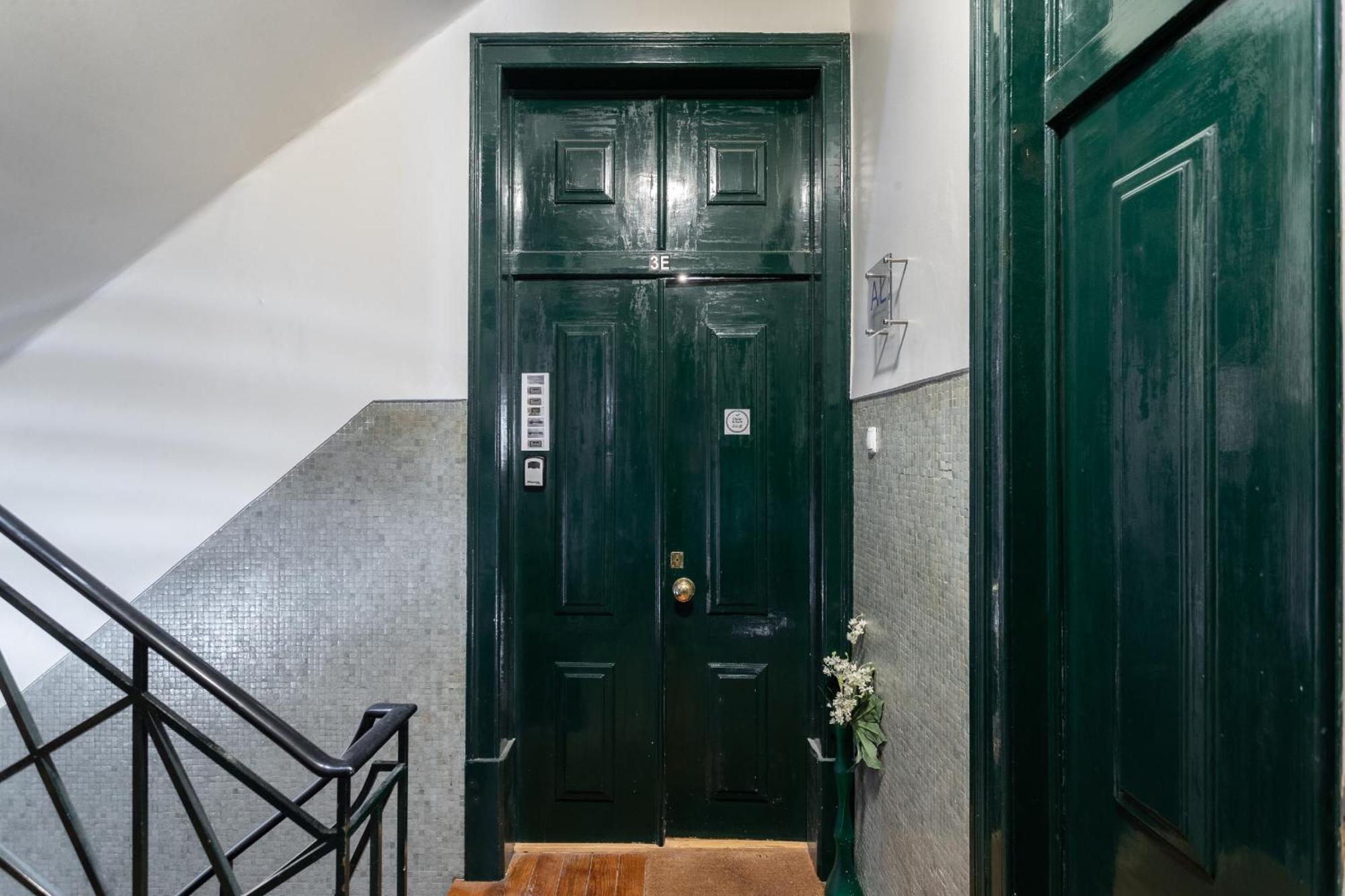 Santa Justa 24 Lisbon Downtown Apartment Ruang foto