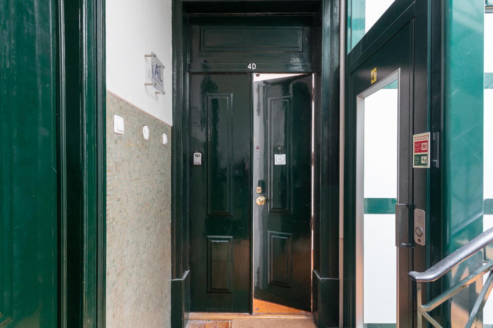 Santa Justa 24 Lisbon Downtown Apartment Ruang foto